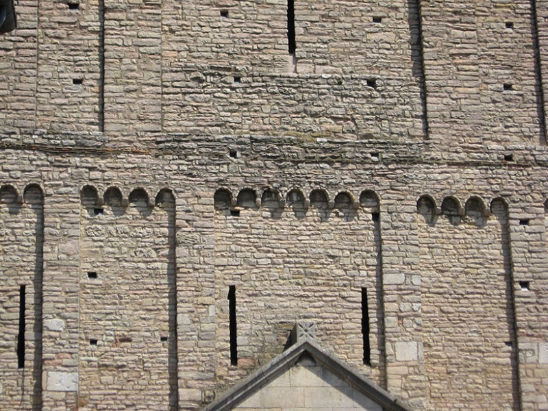 Fichier:TournusAbbatialeExt (62).JPG