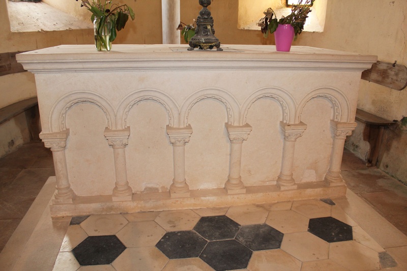 Fichier:BurgyEgliseInt (52).JPG