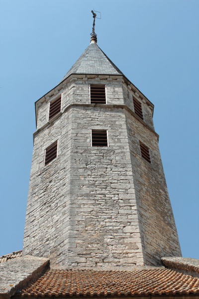 Fichier:MontbelletEgliseExt (33).JPG