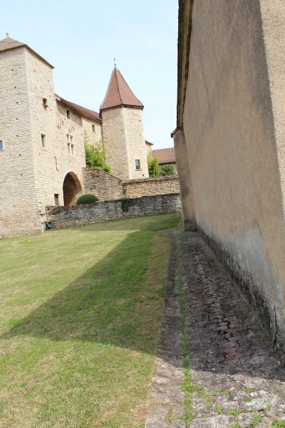 Fichier:BlanotEgliseExt (52).JPG