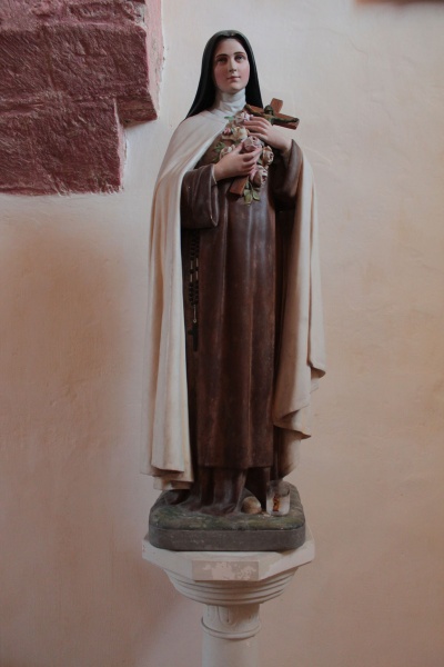 Fichier:UchizyEgliseInt (17).JPG