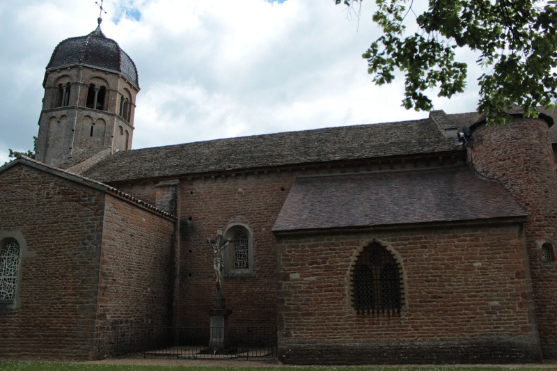 Fichier:CharnayEgliseExt (26).JPG