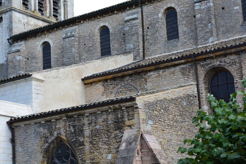 Fichier:TournusAbbatialeExt (43).JPG