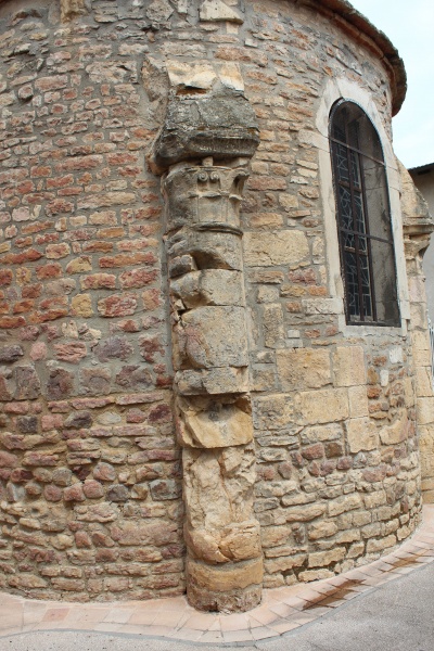 Fichier:SaintRomainDesIlesEglise (19).JPG
