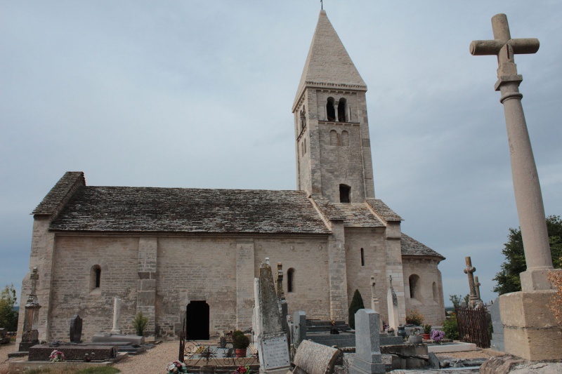 Fichier:OugyEglise (10).jpg