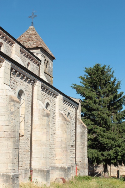 Fichier:SaintGengouxEgliseExt (10).JPG