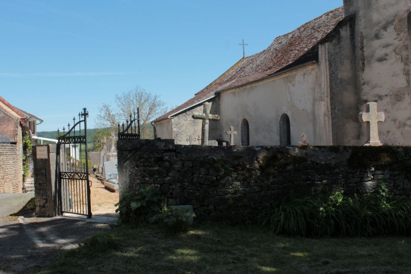 Fichier:ChevagnySurGuyeEgliseExt (3).JPG