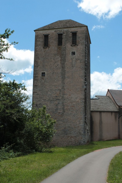 Fichier:ChâteauEgliseExt (4).JPG