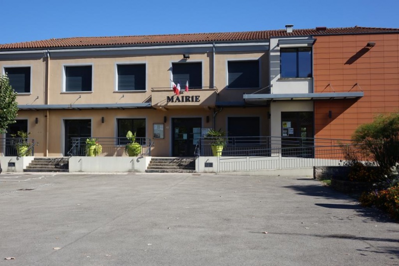 Fichier:Mairie de Fleurville.jpeg