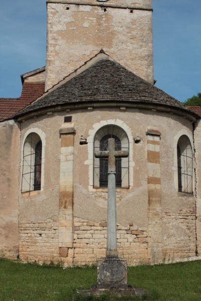 Fichier:SalornayEgliseExt (36).JPG