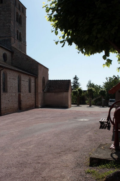 Fichier:SaintAndréLeDésertEgliseExt (15).JPG