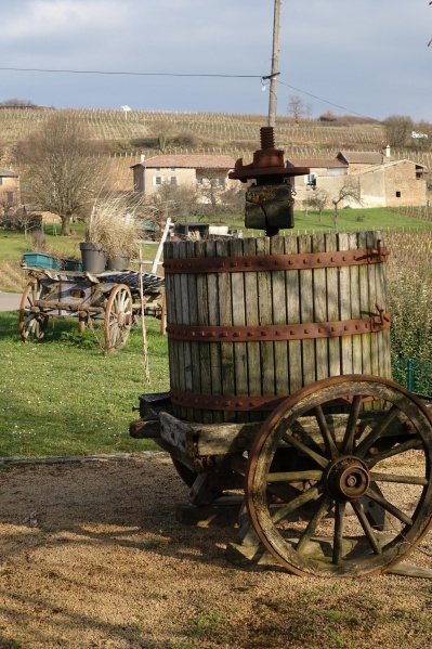 Fichier:Pressoir ancien décoratif.jpeg